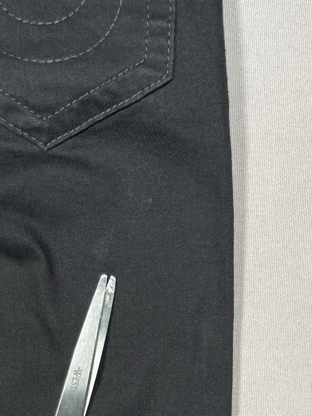 True Religion Rocco Relaxed Skinny Flap Pocket Black Jeans - Men Size 27 X 33
